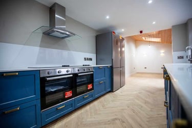 8 bed house, Deramore Street, Rusholme, Manchester, M144DU - Image 1