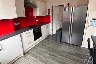 5 bed house, Cathays, Cardiff, CF244JX - Image 2