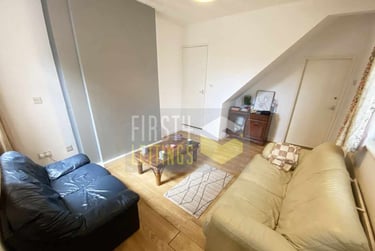 5 bed house, Clarendon Park Road, Clarendon Park, Leicester, LE23AJ - Image 2