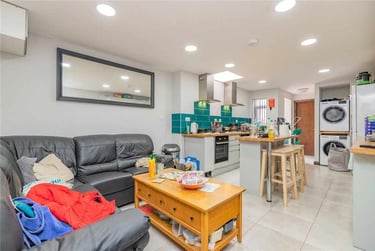 6 bed house, Alton Road, Selly Park, Birmingham, B297DX - Image 2