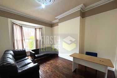 5 bed house, Seymour Street, Highfields, Leicester, LE20LB - Image 2