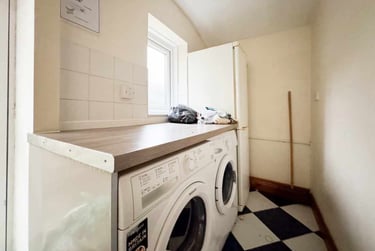 5 bed house, Cathays, Cardiff, CF244JE - Image 4