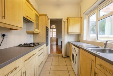 5 bed house, 59 Dawlish Road, Selly Park, Birmingham, B297AF - Image 3
