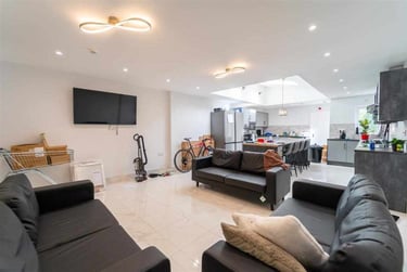 8 bed house, Dawlish Road, Selly Park, Birmingham, B297AH - Image 3
