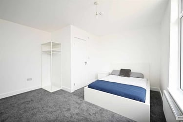 6 bed house, William Street, Broomhall, Sheffield, S102BZ - Image 4