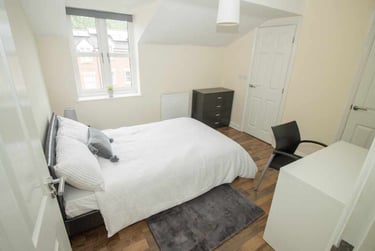 4 bed house, Blue Fox Close, City Centre, Leicester, LE30EE - Image 11