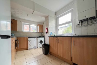 5 bed house, Cathays, Cardiff, CF244DB - Image 4