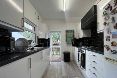 3 bed house, Cathays, Cardiff, CF244EY - Image 3