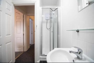 6 bed house, Hoole Road, St Vincents Quarter, Sheffield, S105BH - Image 11
