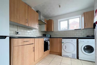 5 bed house, Cathays, Cardiff, CF244DB - Image 5