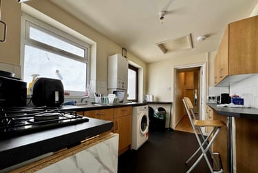 3 bed house, Roath, Plasnewydd, Cardiff, CF243BG - Image 2