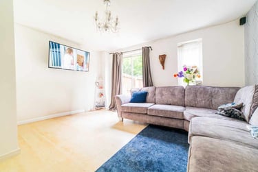 2 bed house, Pengam Green, Cardiff, CF242EF - Image 2