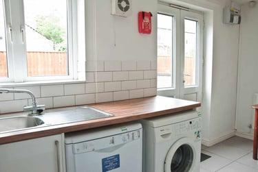 5 bed house, JJ Thomson Mews Manchester, Fallowfield, Manchester, M146JT - Image 3