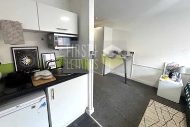 1 bed studio, Tudor Road, City Centre, Leicester, LE35HU - Image 6
