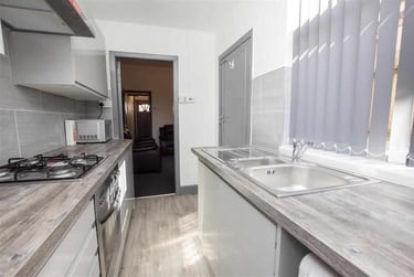 3 bed house, Warwards Lane, Stirchley, Birmingham, B297RA - Image 3