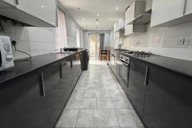 6 bed house, Cathays, Plasnewydd, Cardiff, CF244AL - Image 1