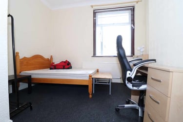 3 bed flat, Cathays, Plasnewydd, Cardiff, CF244AT - Image 6
