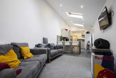 6 bed house, Selly Hill Road, Selly Park, Birmingham, B297DL - Image 2