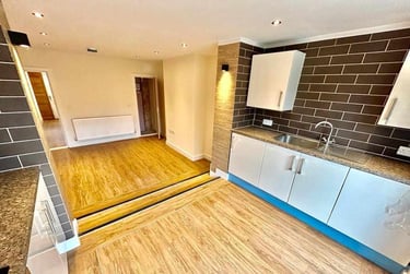4 bed house, Cemetery Road, Sharrow, Sheffield, S118FR - Image 3