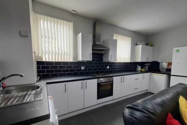 5 bed house, Kensington Fields, Low Hill, Liverpool, L78RJ - Image 2