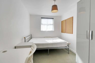 3 bed house, Victoria Road, St James, Exeter, EX46JB - Image 6