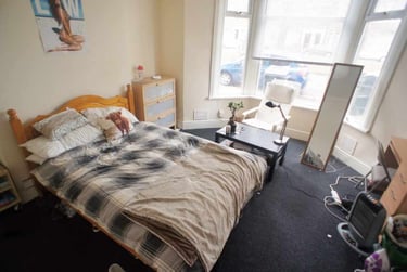 3 bed flat, Cathays, Plasnewydd, Cardiff, CF244AT - Image 4