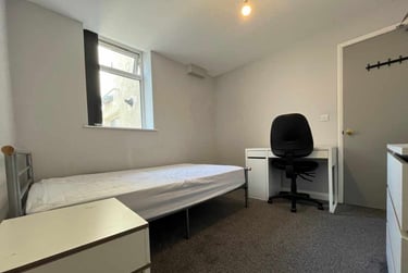 8 bed house, Cathays, Cardiff, CF244BX - Image 9