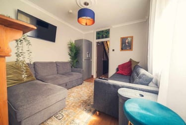 5 bed house, Cathays, Cardiff, CF244QN - Image 3