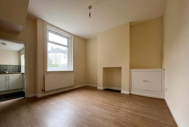 2 bed house, Grangetown, Cardiff, CF116PG - Image 5
