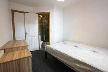 8 bed house, Raddlebarn Road, Selly Park, Birmingham, B296HH - Image 8