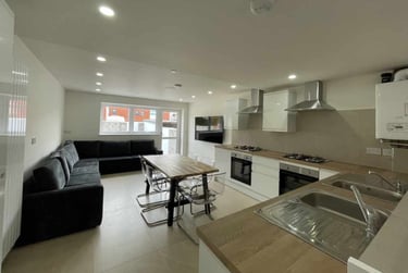 7 bed house, Cathays, Cardiff, CF244EX - Image 2