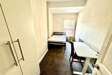 4 bed flat, Glossop Road, Broomhall, Sheffield, S102HP - Image 8