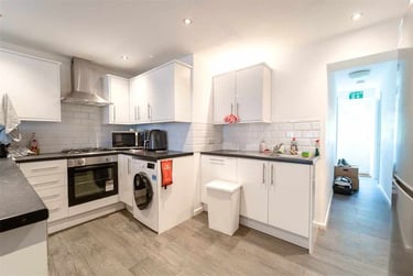 6 bed house, Heeley Road, Selly Park, Birmingham, B296EZ - Image 4
