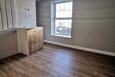 6 bed house, Mansel Street, City Centre, Swansea, SA15SN - Image 3