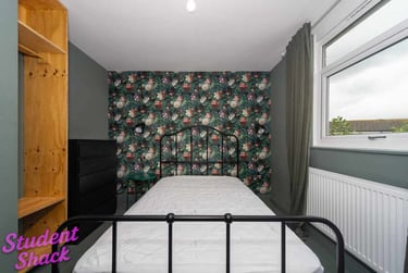 5 bed house, Fairlawn Close Manchester, Hulme, Manchester, M144GQ - Image 4