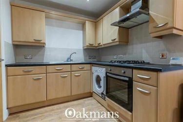 2 bed flat, Bristol Road, Selly Park, Birmingham, B57SQ - Image 4