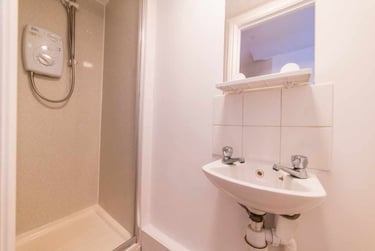 7 bed house, Cathays, Cardiff, CF244DB - Image 14