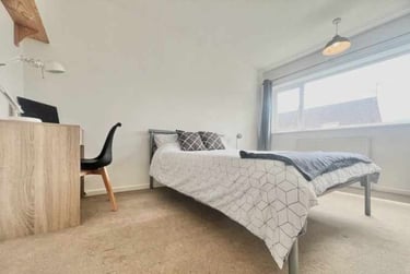 4 bed house, Bramfield Close, City Centre, Norwich, NR24EJ - Image 2