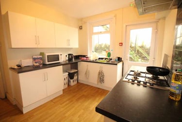 6 bed house, Cathays, Cardiff, CF103EF - Image 6