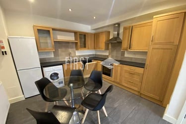 5 bed house, Bulwer Road, Clarendon Park, Leicester, LE23BU - Image 1