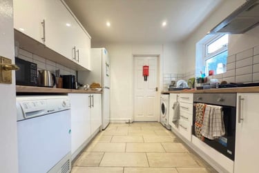 4 bed house, Roath, Plasnewydd, Cardiff, CF243JW - Image 2