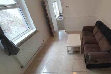2 bed flat, 1, 20, Cathays, Cardiff, CF244QQ - Image 4