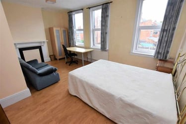 4 bed flat, Station Road, Harborne, Birmingham, B179LX - Image 3