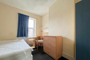 5 bed house, Cathays, Cardiff, CF244DB - Image 9