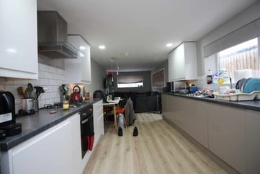 7 bed house, Cathays, Plasnewydd, Cardiff, CF244DJ - Image 2