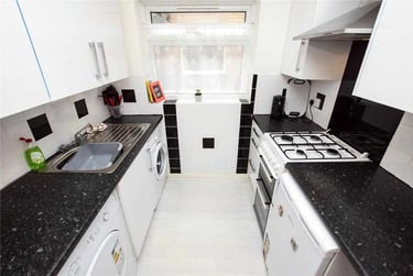 2 bed house, Wellman Croft, Selly Oak, Birmingham, B296NR - Image 2