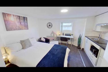 1 bed studio, Salford, Ellesmere Park, M300DX - Image 1