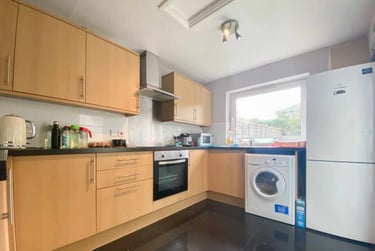 4 bed house, Cathays, Cardiff, CF244HR - Image 3
