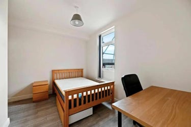 6 bed house, Cemetery Road, Sharrow, Sheffield, S118FQ - Image 8