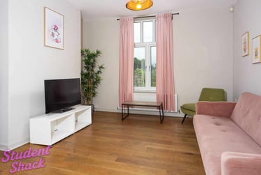 5 bed house, Park Grove Levenshulme Manchester, Levenshulme, Manchester, M192FH - Image 1